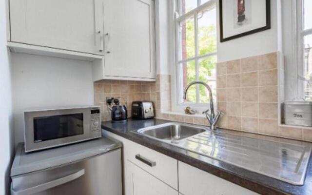 Warwick Post Office Apartment