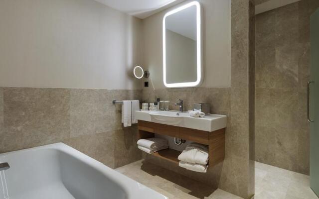 DoubleTree by Hilton Hotel Istanbul - Tuzla