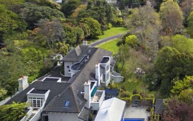 Greenmantle Estate Hotel
