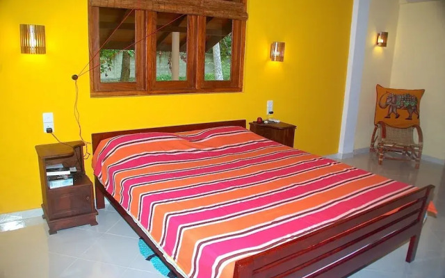 King Coconut Lodge