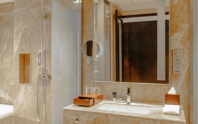 Four Points by Sheraton Qingdao, West Coast