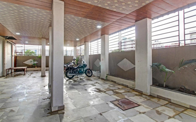 Flagship 93292 Hotel White House