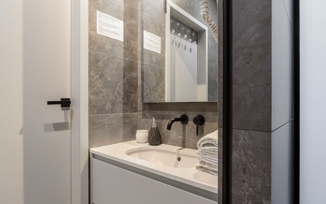 Lumina Apart hotel in the Center of Warsaw