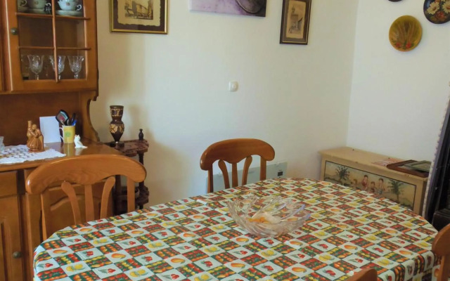 Noemi City Apartments