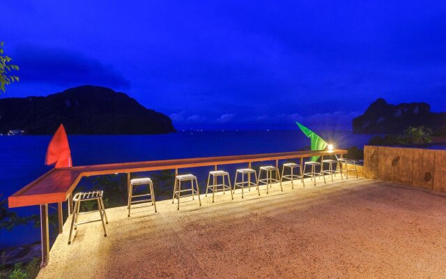 Phuphaya Seaview Resort