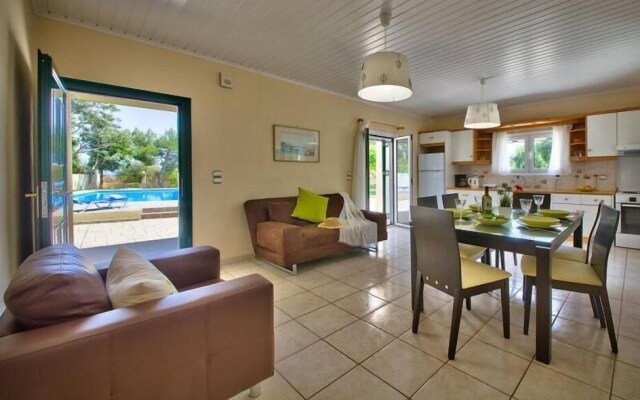 Nyktelia Holiday Villa