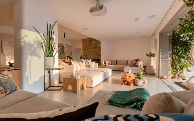 Lovely 6-bed Villa in Mykonos Fleur de Sel