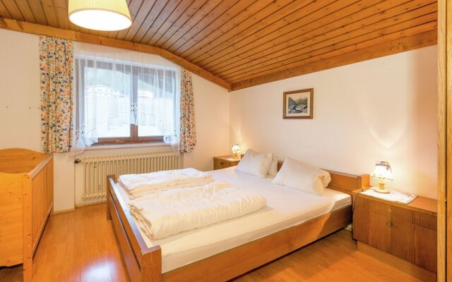 Spacious Apartment in Hollersbach im Pinzgau near Ski Area
