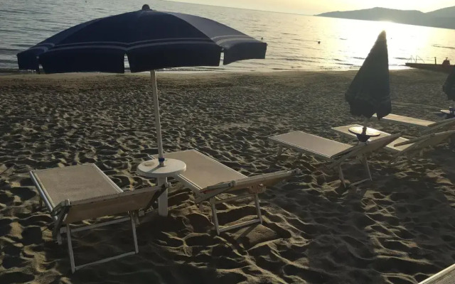 Solone Beach Hotel