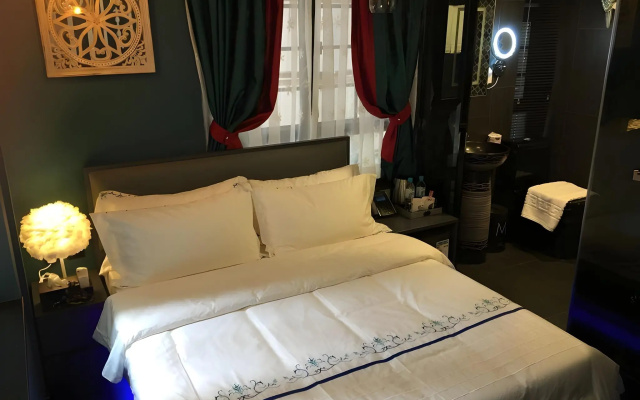 Star City Hotel - Causeway Bay – Guest Rooms – Hong Kong