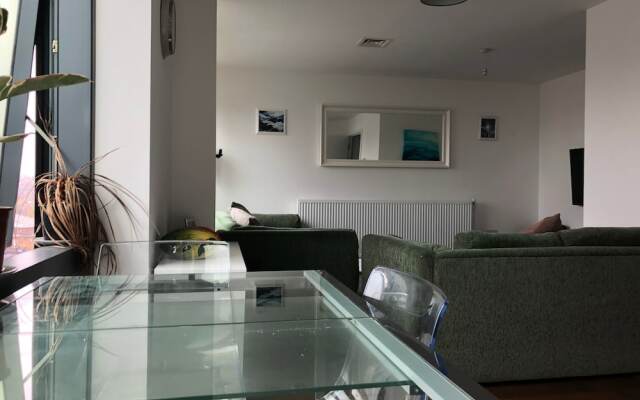 Modern 2 Bedroom Apartment Old Street