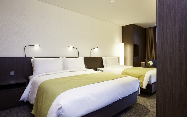 Nine Tree Premier Hotel Myeongdong II