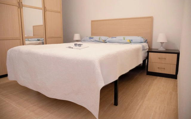 CT 386 AL - Roquetas Beach Apartment