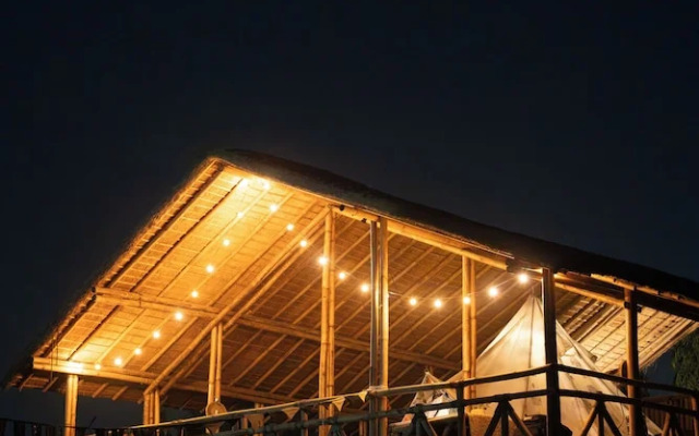 Tuk Tuk Gilhari Noida