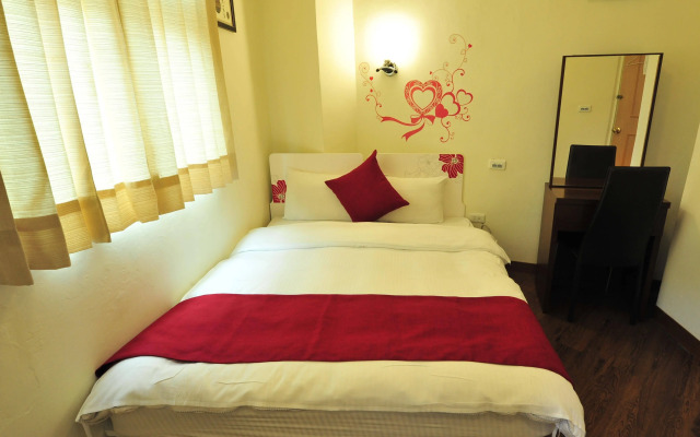 Spring Autumn Hotel