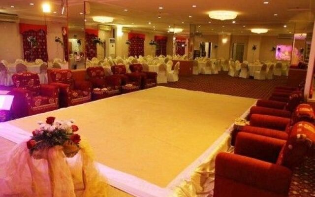 Gulf Paradise Hotel