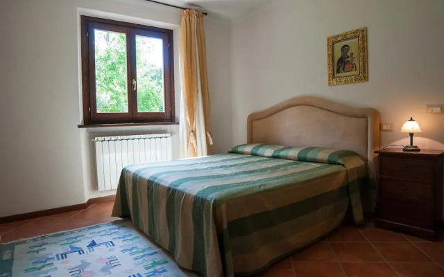 Wonderful Villa With Private Pool in the Heart of Tuscany