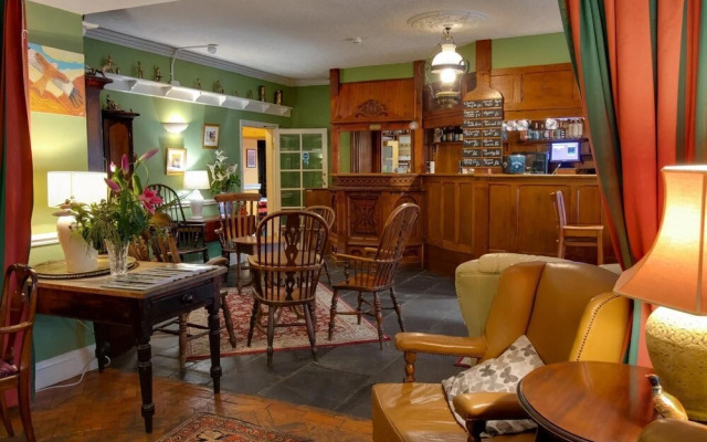 Wynnstay Hotel