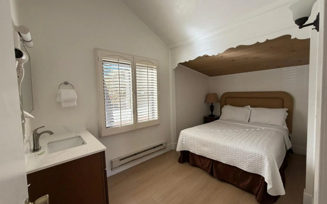 Carmel Resort Inn