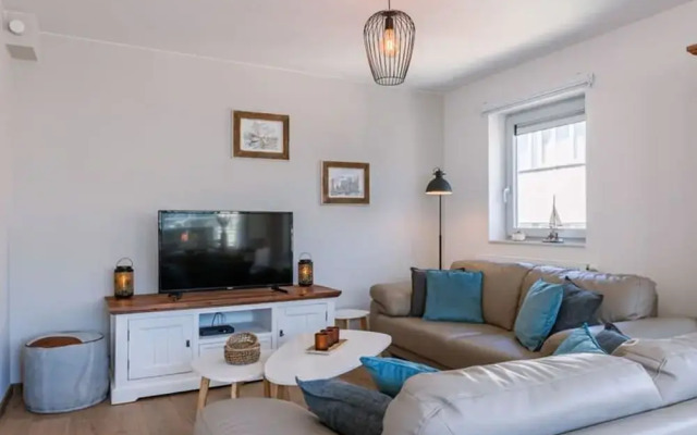 Centrally Located Apartment With Sunny Terrace