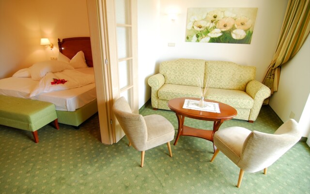 Mirabell Alpine Garden Resort