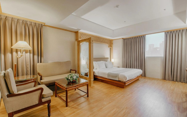 Highness Hotel