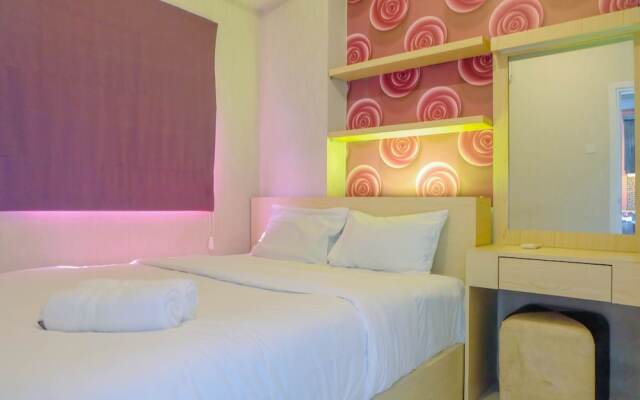 Warm 2BR Apartment at Green Pramuka City