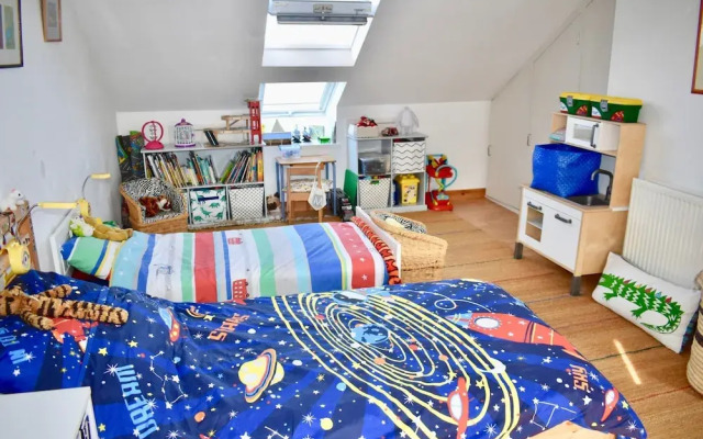 Bright 2 Bedroom House in Central Brighton