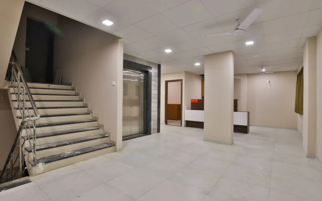 OYO Flagship 29982 Hazira Road Kavas