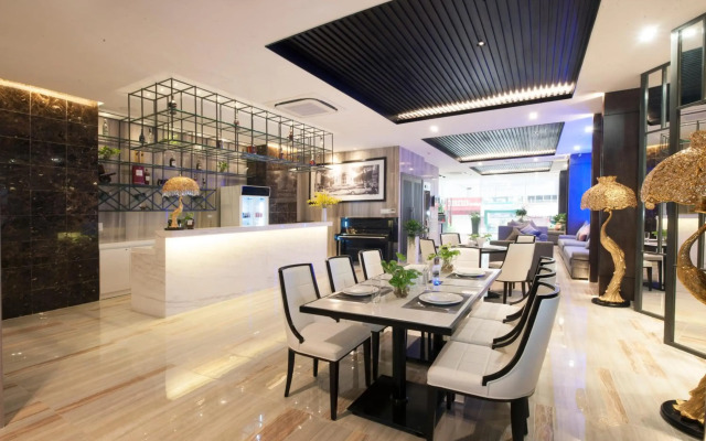 Sunrise Central Hotel