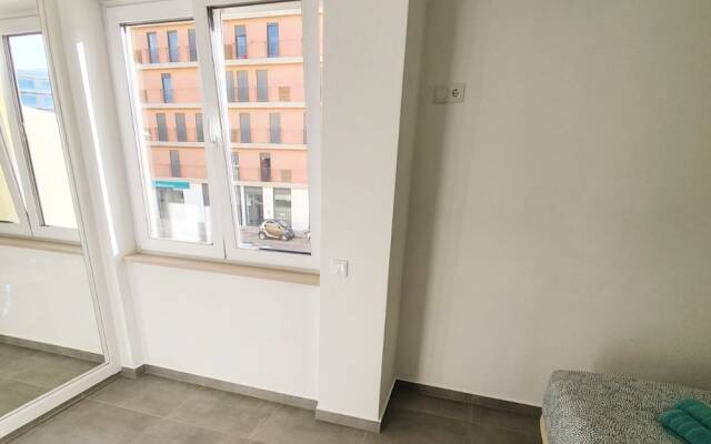 Lagos Marina and Promenade View Apartment Central