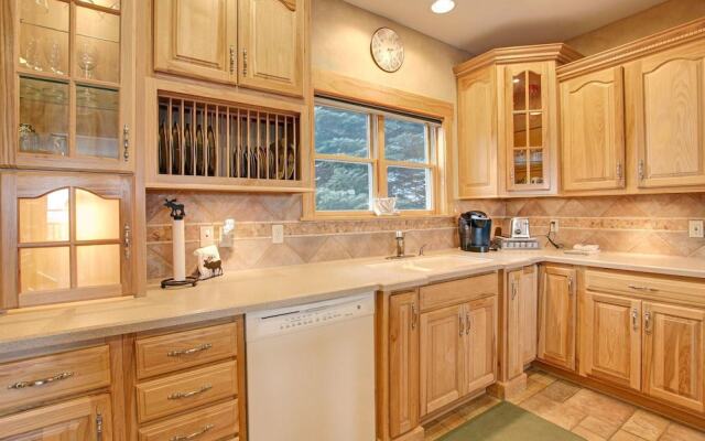 Mount Richthofen S3 3 Bedroom Condo