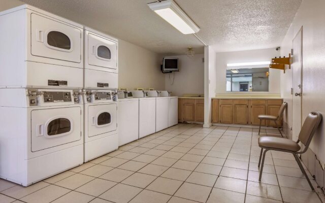 OYO Hotel Baton Rouge - Mead Rd Louisiana