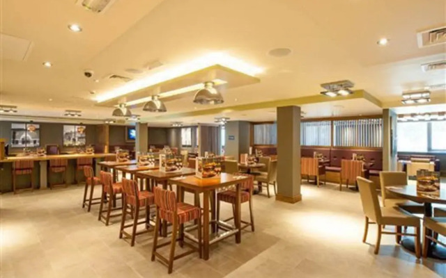 Premier Inn London Hendon The Hyde