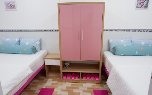 Winter Spring Homestay Center