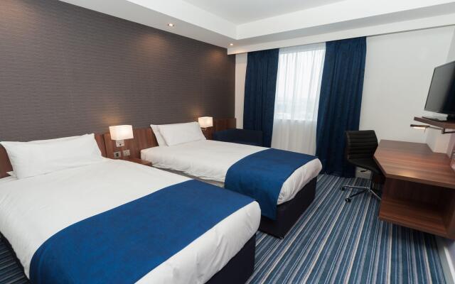 Holiday Inn Express Aberdeen Airport, an IHG Hotel