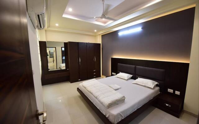 StayEden - Modern & Upscale 3BHK Airport