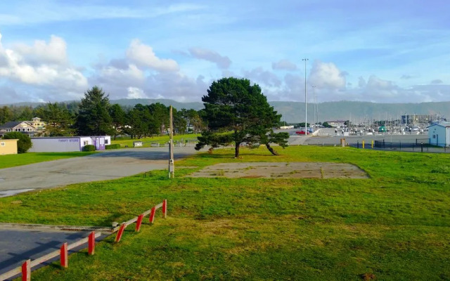 Quality Inn & Suites Redwood Coast