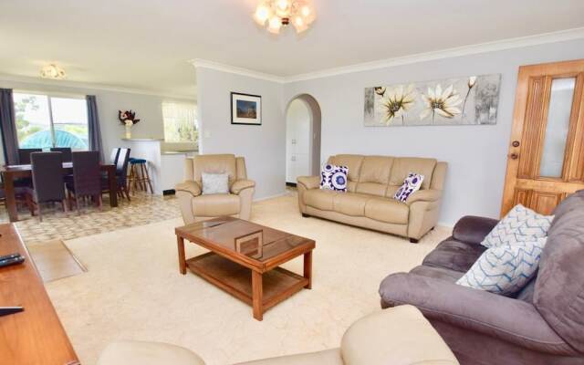 Country Breeze Farm Stay