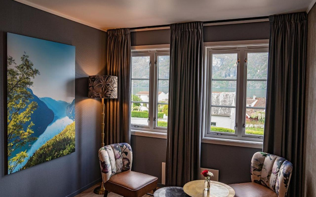 Hotel Aurlandsfjord