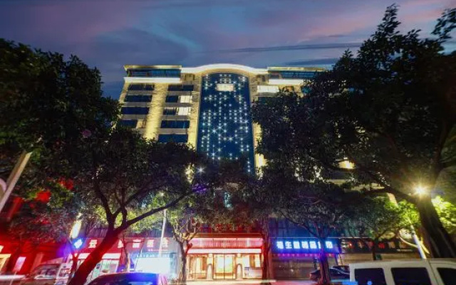 Yunshang Jingjiang Hotel (Chongqing Yunyang Riverside Avenue Hotel) – Outside – Chongqing
