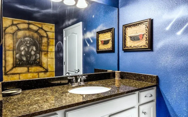 Family-friendly Oasis With Game Room & Pool
