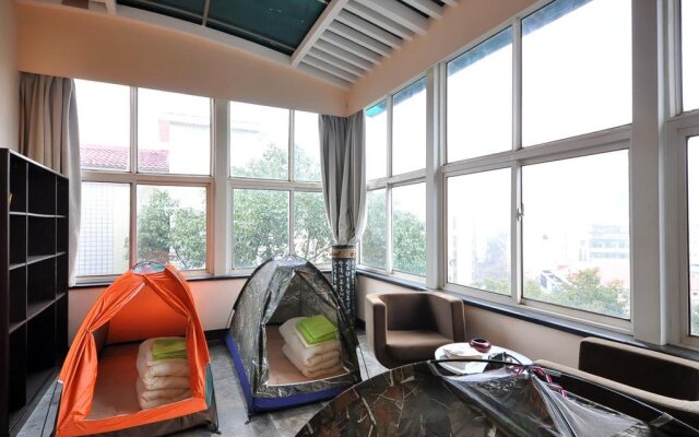 Changsha On The Way Youth Hostel