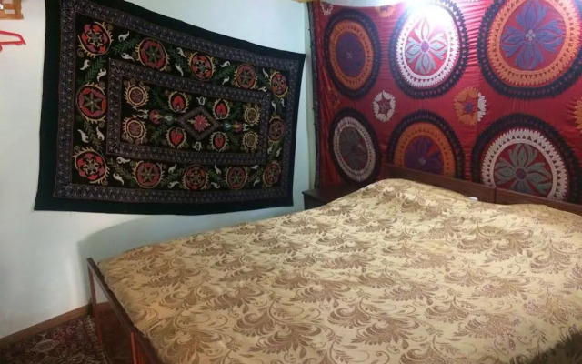 Jahongir Guest House