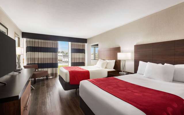 Ramada by Wyndham Sarasota Waterfront