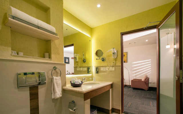 Flora Airport Hotel and Convention Centre Kochi