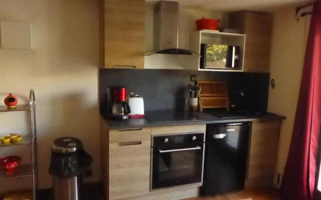 Les Pucines T2 bas de villa