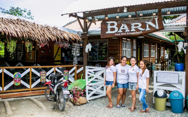 D' Backpackers' Barn - Hostel