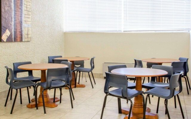 Econo Lodge Broken Arrow - Tulsa