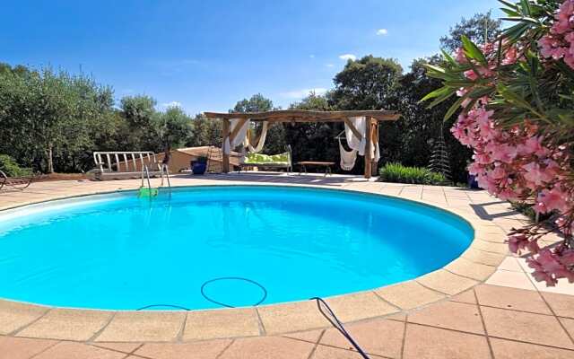 Le Petit Coin de Paradis